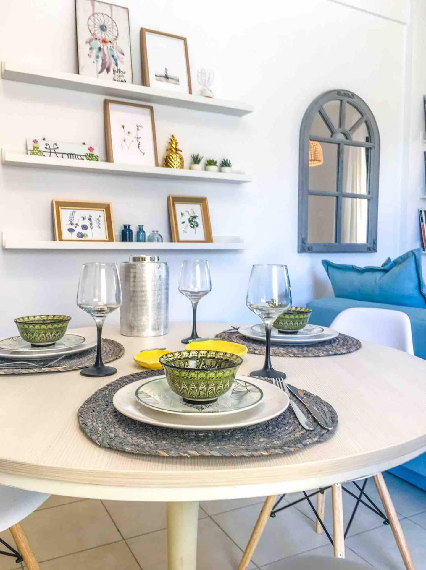 b5f7cee1-4b3d-47c5-9f87-f08be9ca718f